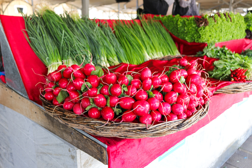 Radish in a market of Uzbekistan